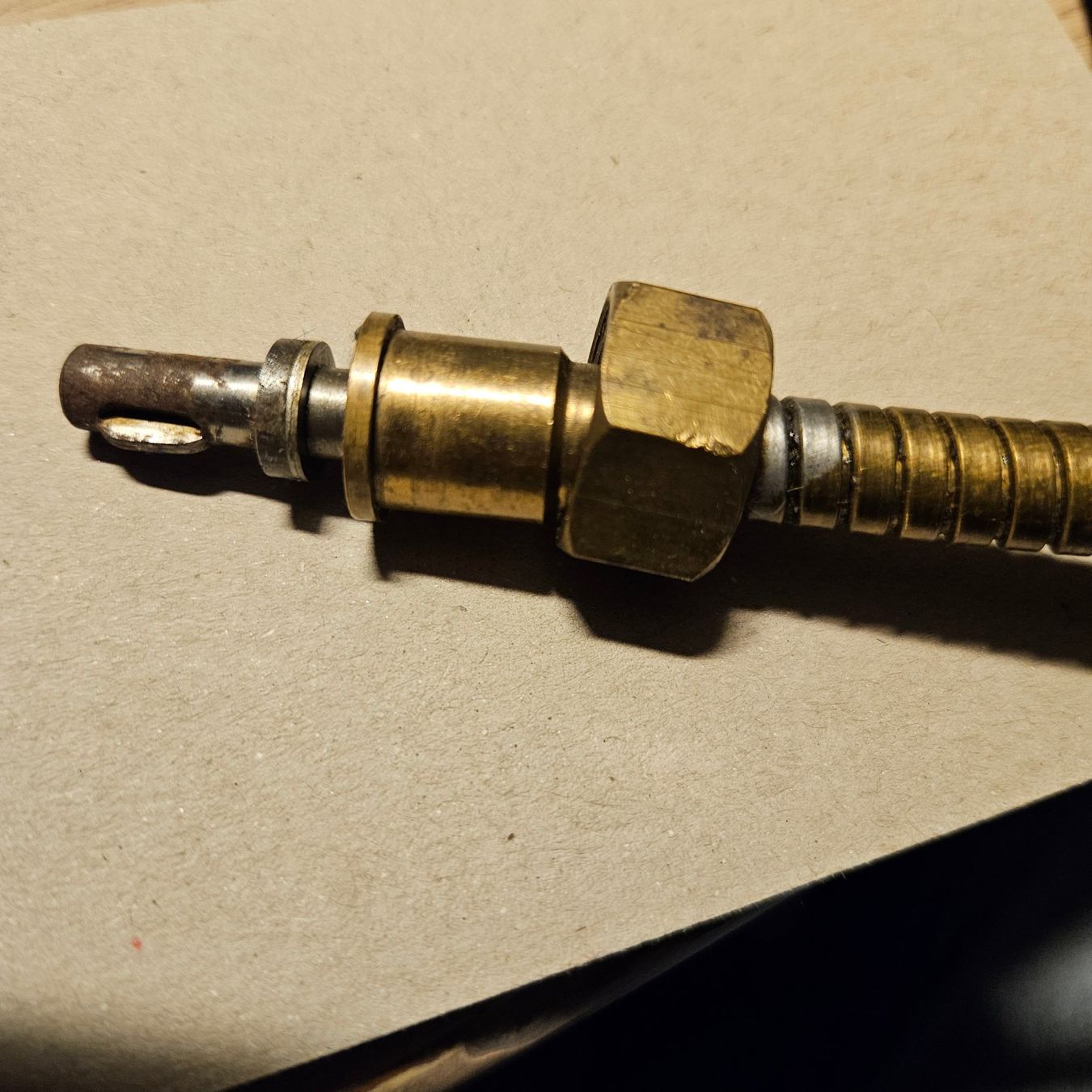 Tutti pezzi di ricambio auto: Tachowelle Messing Panzer Schlauch, Oldtimer, Vintage – Usato da Zürich venduto da Leimbi28 5