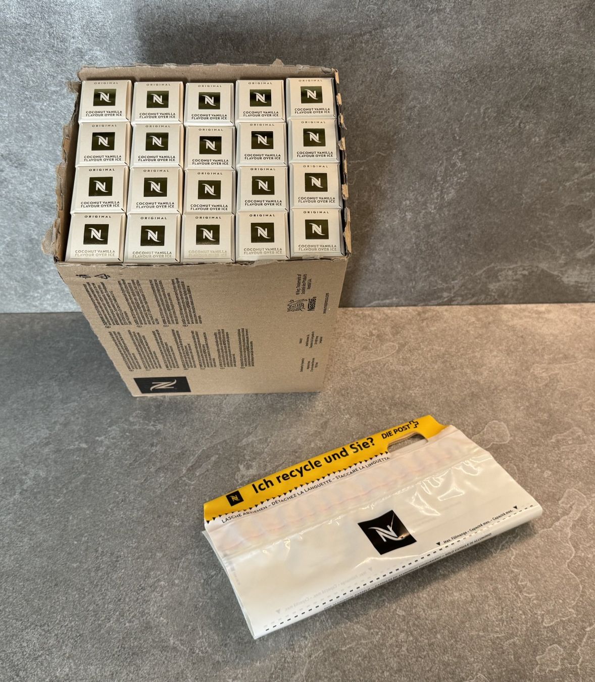 Nespresso Cibi & Specialità: 200 NESPRESSO Kaffee Kapseln Coconut Vanilla ... – Nuovo e nell'imballaggio originale da Chur venduto da Papageibarsch77 1