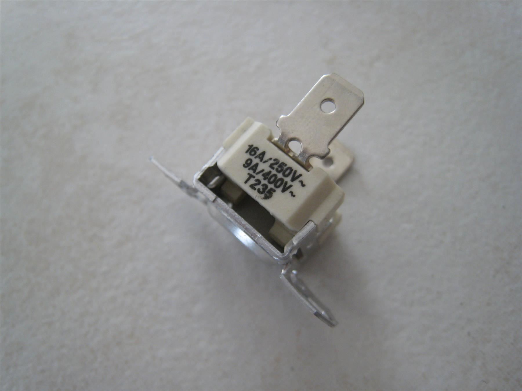 Elektronikbauteile: ***** Thermostat T235°  - Bosch - Siemens – Gebraucht aus Villaz-St-Pierre von Ubid