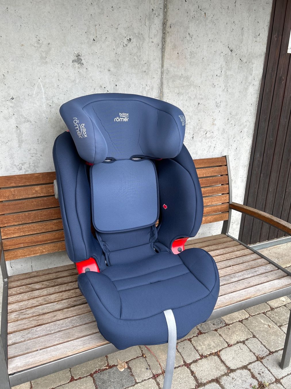 Britax Römer Auto-Kindersitze: Britax Römer Kindersitz Evolva – Gebraucht aus Lohn-Ammannsegg von sschl