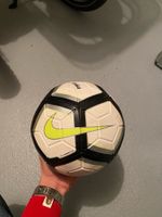 Balle de foot nike