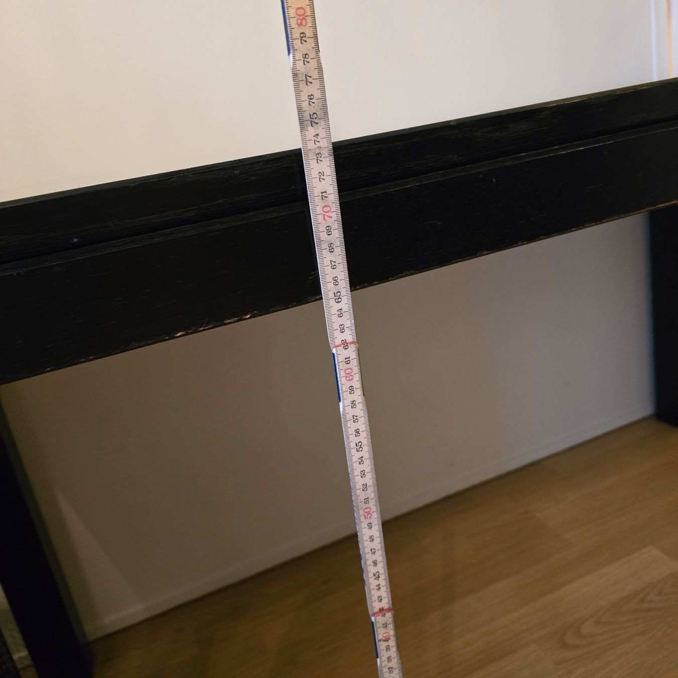 Schreibtische: Schreibtisch massgefertigte aus lackierter Eiche – Gebraucht aus Zürich von Gulscha 1