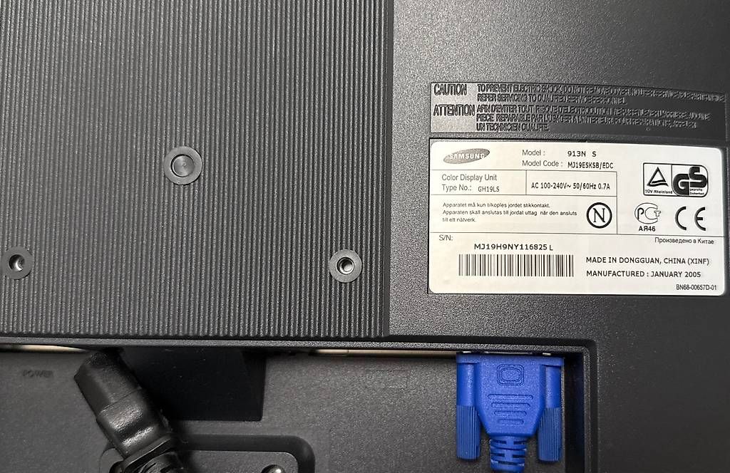 Monitor: Samsung Monitor – Usato da Schaffhausen venduto da seb_jhm6 4