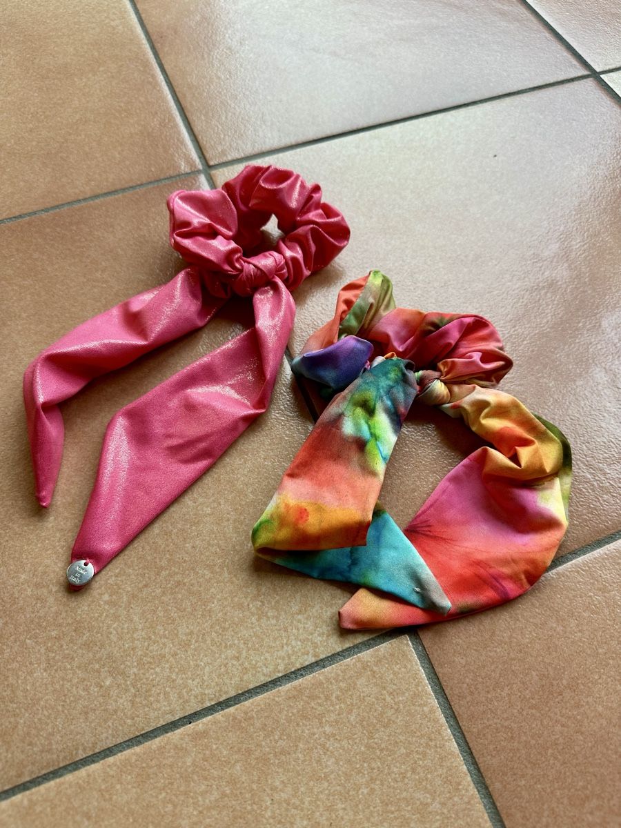 Accessori per capelli: Scrunchies Tezenis – Nuovo (secondo la descrizione) da Morbio Superiore venduto da mic_8qcl