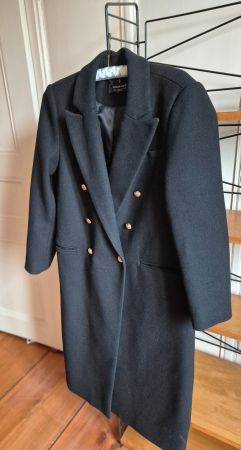 Elegant manteau noir Stradivarius