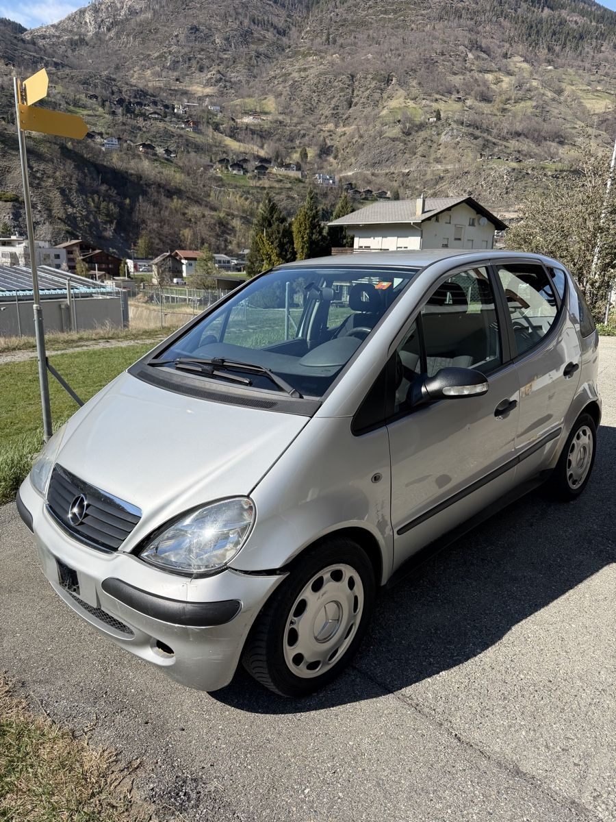 Mercedes-Benz Autos: Mercedes A170d – D'occasion à Bitsch par RSantos95