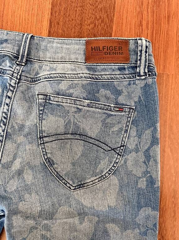 Tommy Hilfiger Jeans: Tommy Hilfiger Jeans Gr. 26 / 30 – Usato da Oberengstringen venduto da Simone_Ro 2