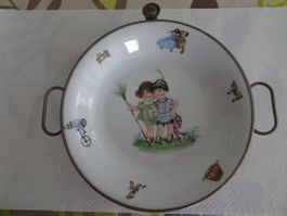Kinderteller mit Wasserbad