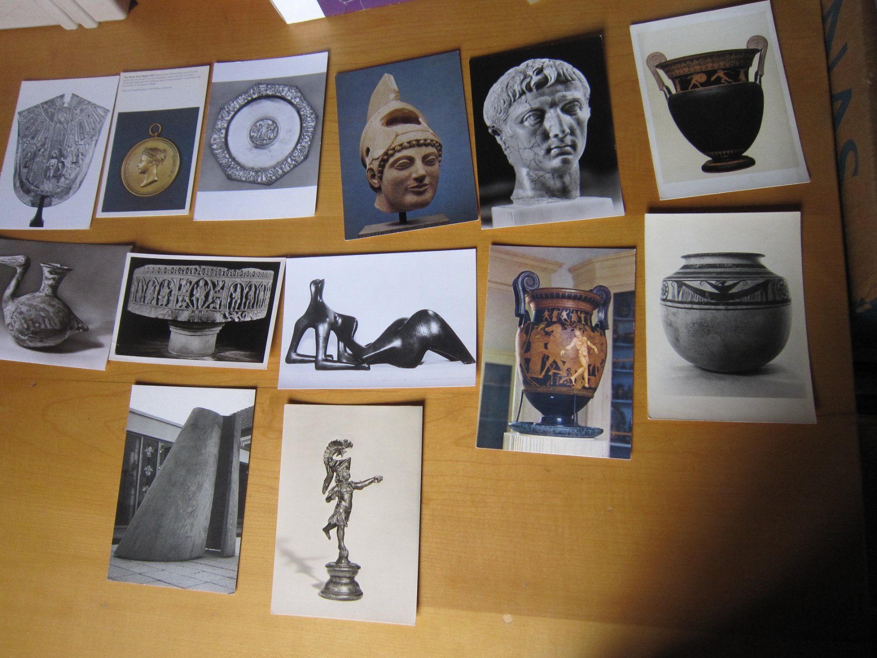 Cartoline postali: No 16 schöne Postkarte Museumsobjekte – Usato da Gordola venduto da Polentaefung