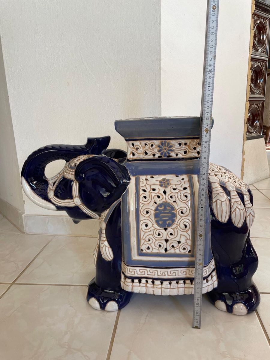 Toutes les décorations: Bluemtopf / Blumenständer / Elefant – D'occasion à Roggwil BE par KatharinaKunz 2