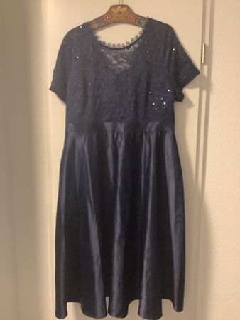 Damen Kleid dunkelblau Spitzenpailletten Gr. 52