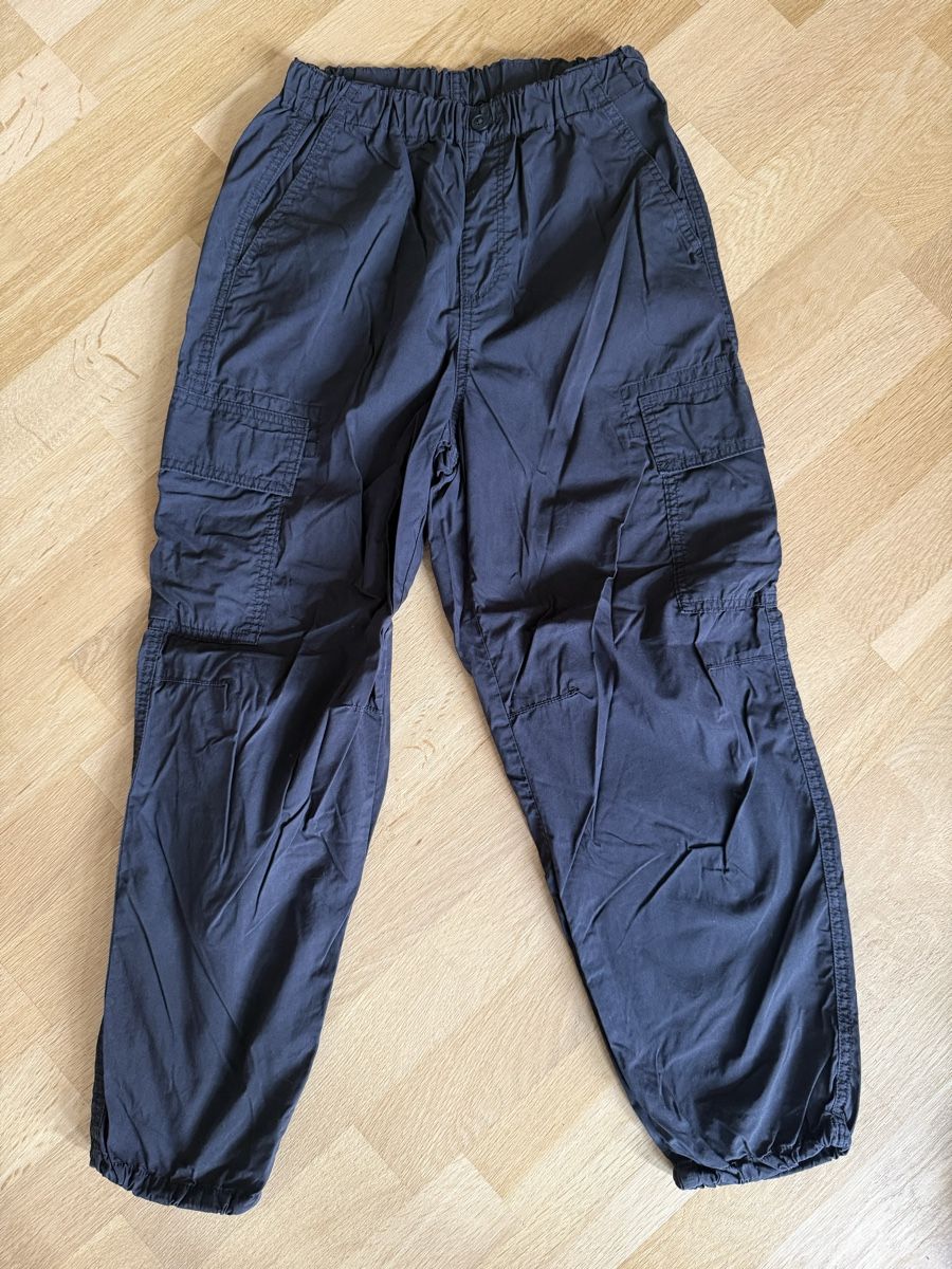 Uniqlo Pantaloni: Cargo Hosen UNIQLO 11-12 – Usato da Zürich venduto da Mothai