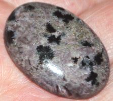 Cabochon L-2866 – Heller Lila Charoit Edelstein 34X24mm