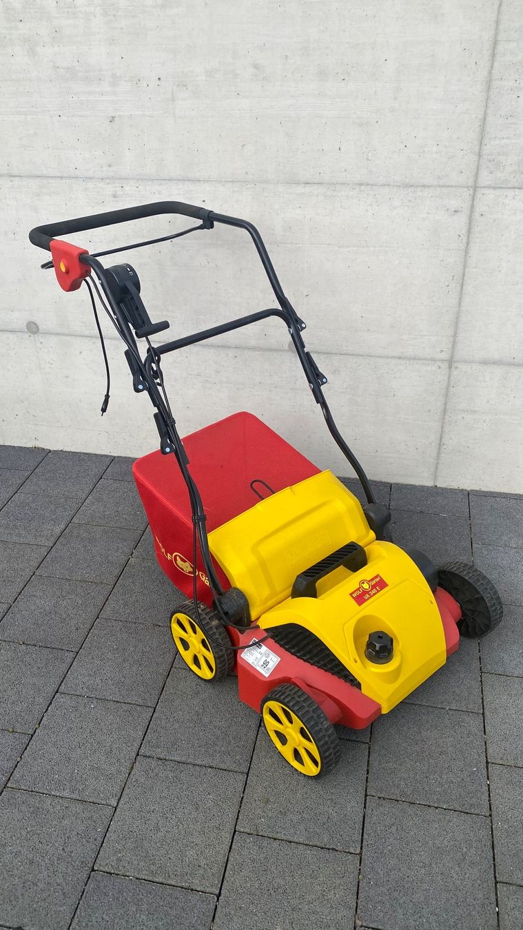 Wolf Garten Bodenbearbeitungsgeräte: Wolf-Garten 34cm Elektro Vertikutierer VA 346 E – Gebraucht aus Baden von  5