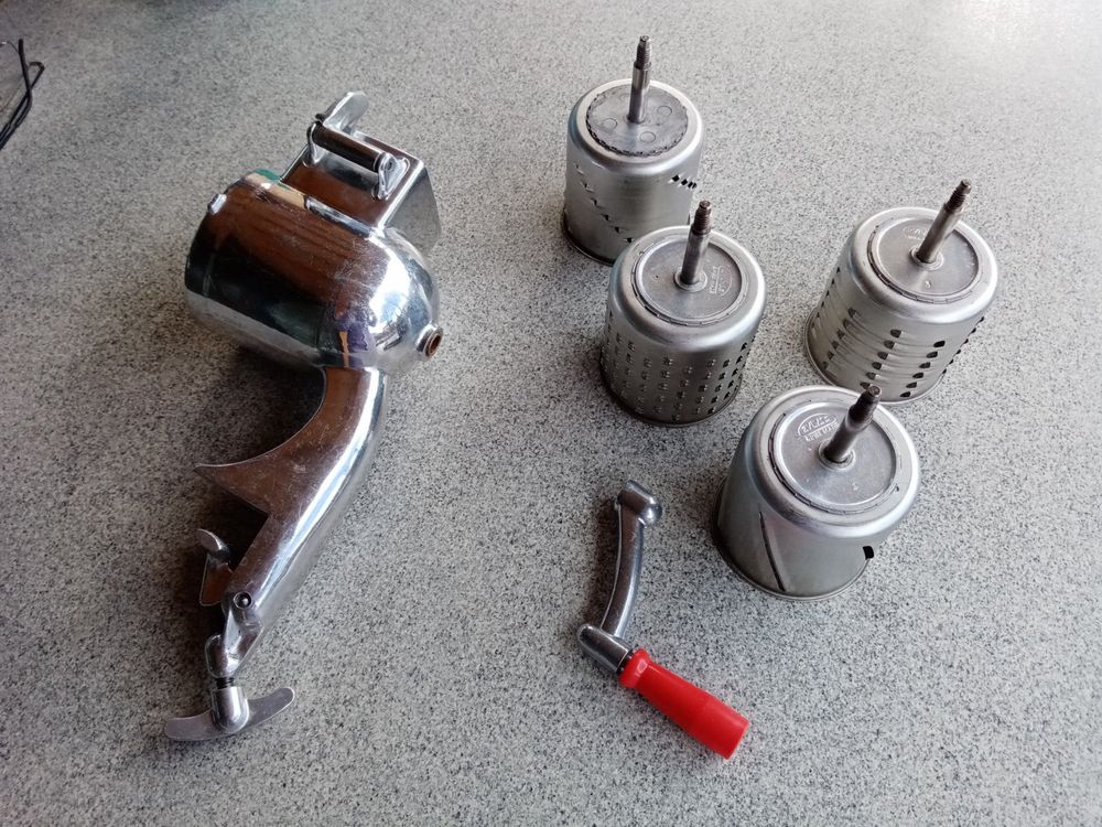 Zyliss Raffel mit 4 Einsätzen, Swiss Made | Kaufen auf Ricardo