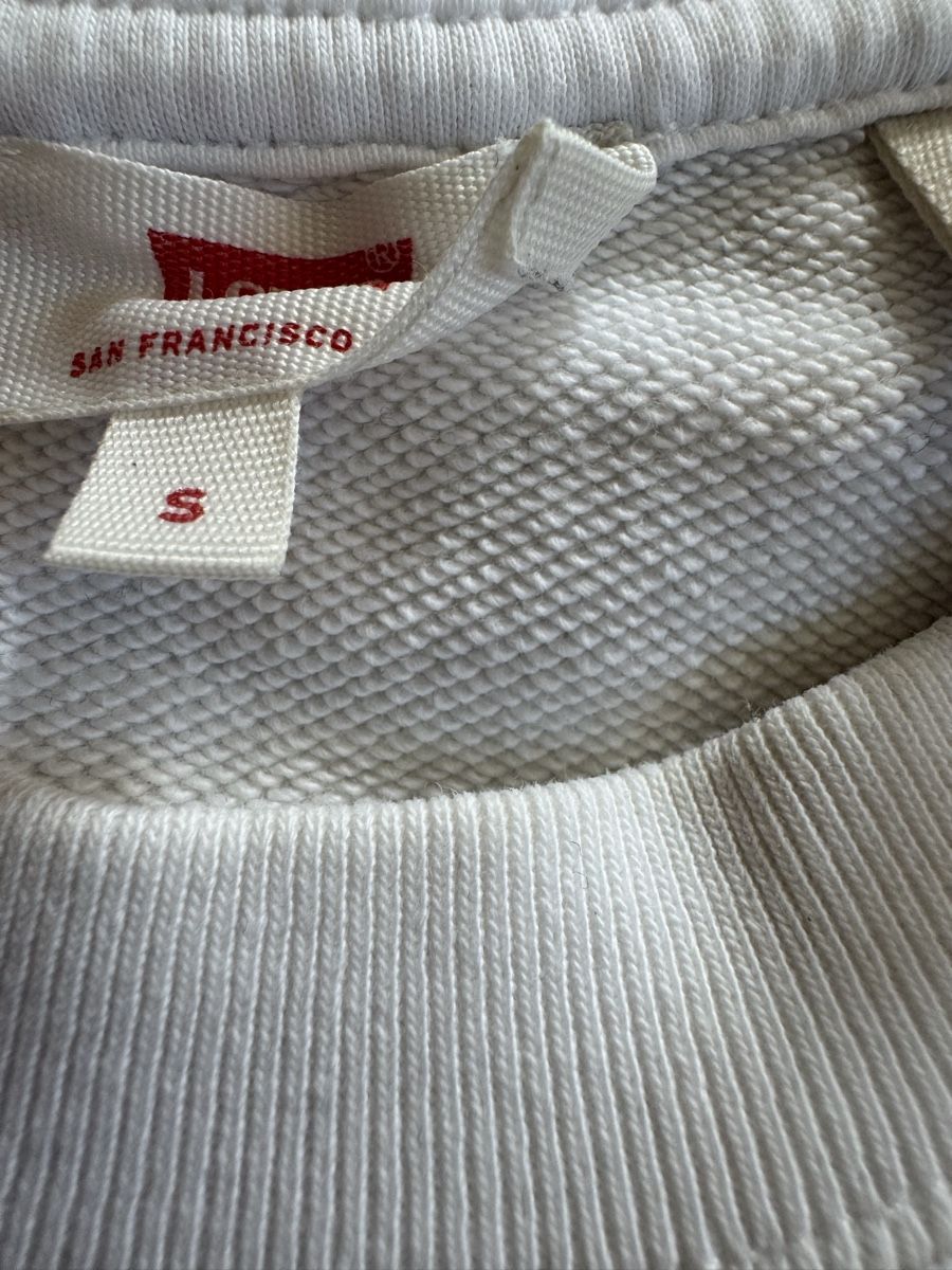 Levi's Pullover & Sweatshirts: Levi's Pullover Weiss Grösse S guter Zustand – Neu (gemäss Beschreibung) aus Windisch von Shakira085 1