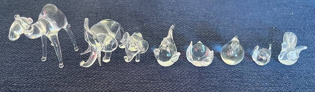 Figurines: 8 kleine Tier-Glasfiguren – D'occasion à Urdorf par Resumasa