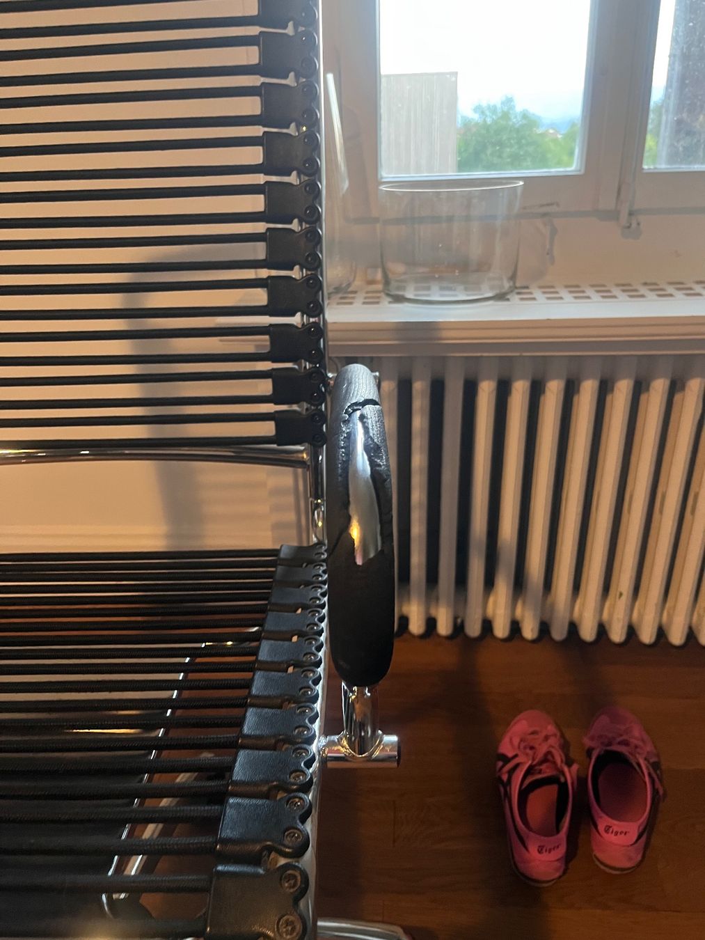 Chaises: EQ3 Bürostuhl – D'occasion à Erlenbach ZH par sch_vzb6 3