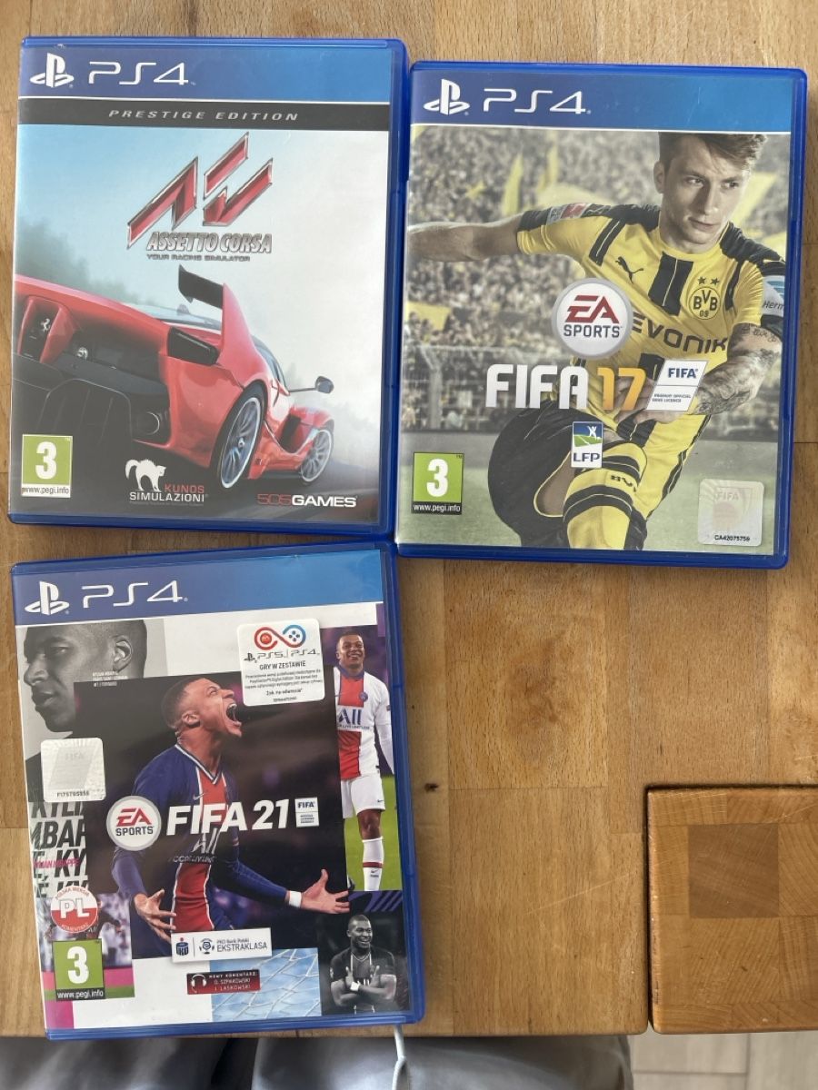 Sony Console: ps4+jeux+une manette – Usato da Neyruz FR venduto da vbeguelin 1