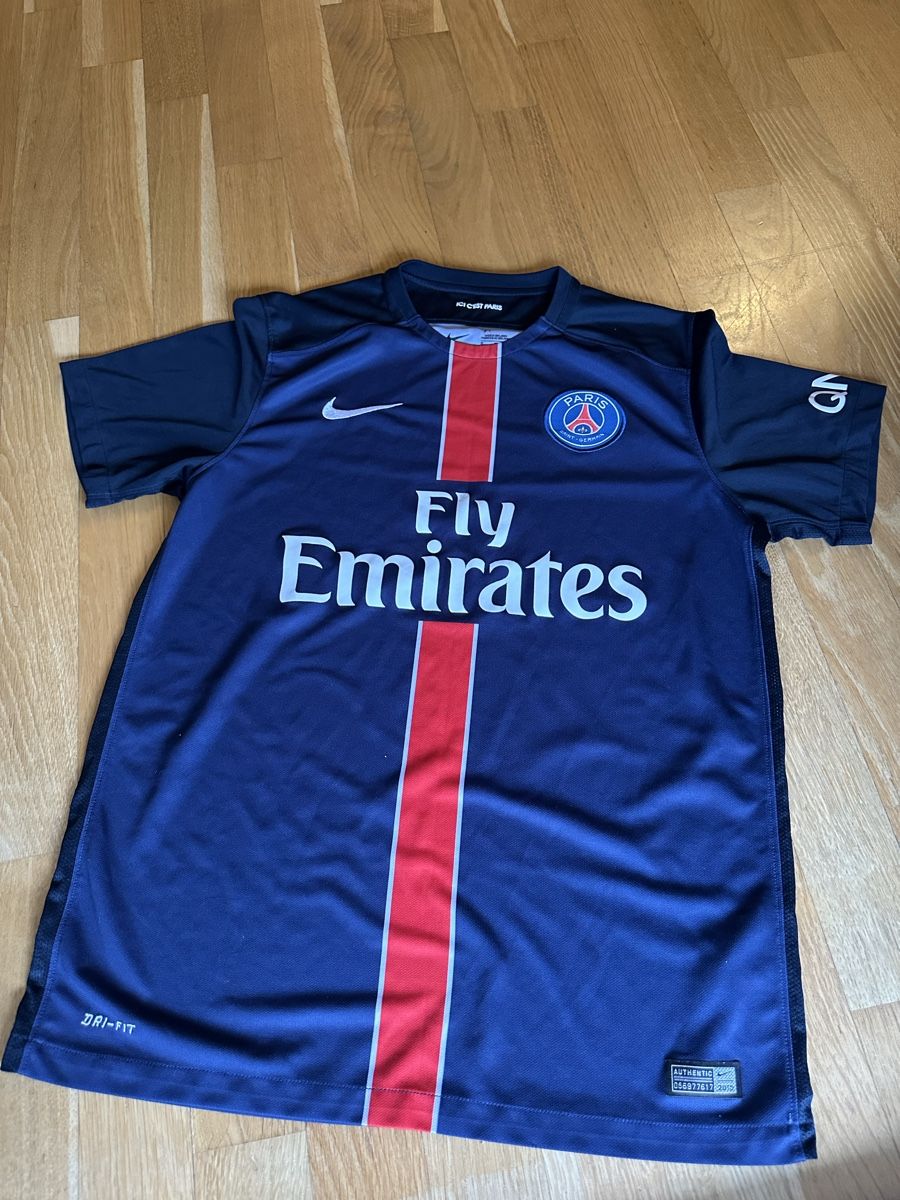 Canottiere & Pantaloni: Paris Saint-Germain Trikot Gr. M – Usato da Erlinsbach SO venduto da dikaan
