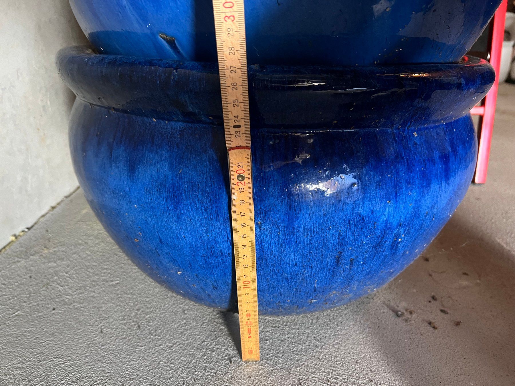 Blumentöpfe: 2 Blaue Keramik Pflanzentöpfe, Übertopf Garten – Gebraucht aus Rheinfelden von  3