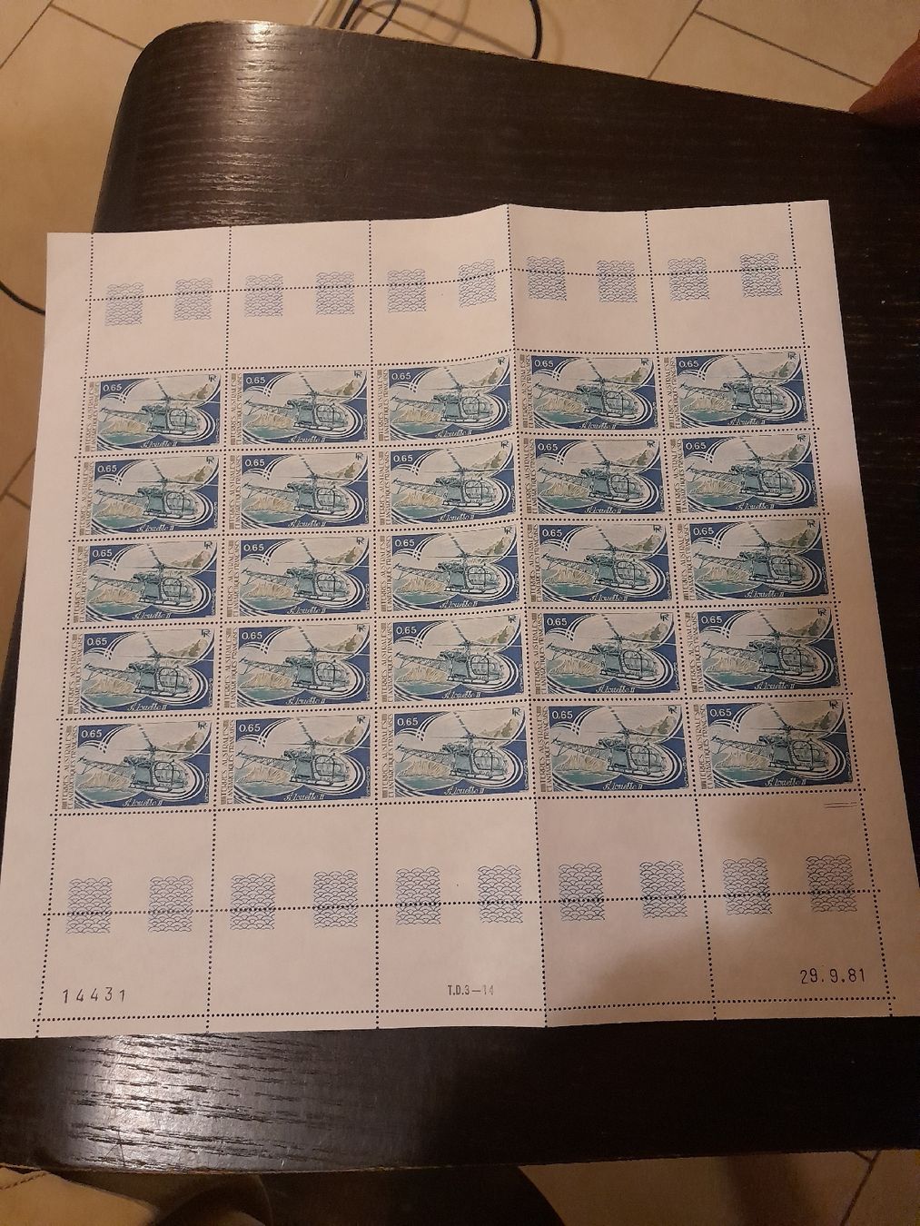 Tutti i francobolli: Feuille complète de timbres hélicoptère 0.65 CHF 1981! – Nuovo (secondo la descrizione) da Marly venduto da globetrotter1723