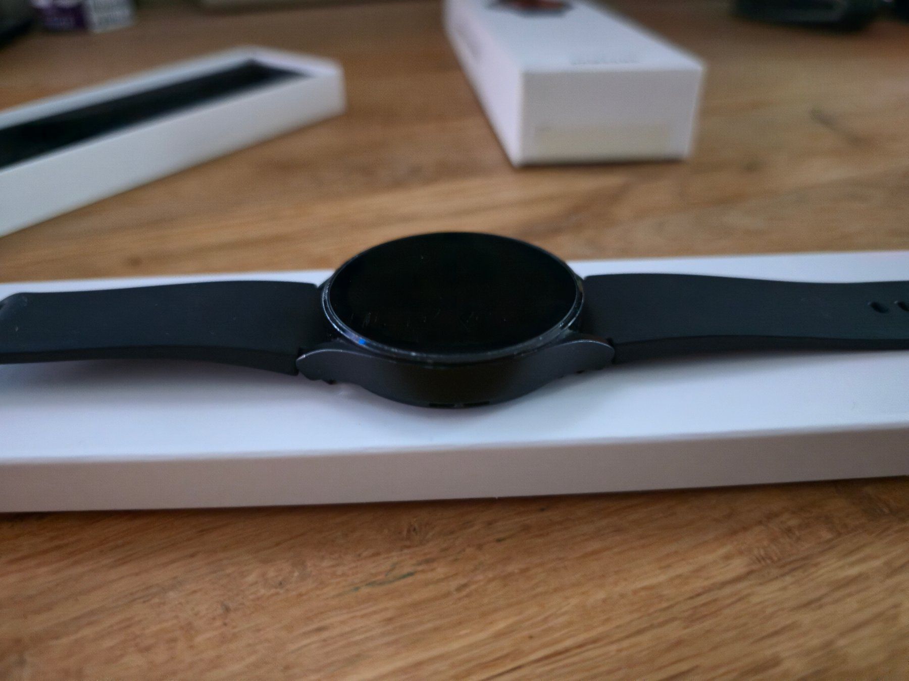 Samsung Smartwatch: Samsung Galaxy Watch 4 [44mm, WIFI] – Usato da Mels venduto da tan_bzw6 7
