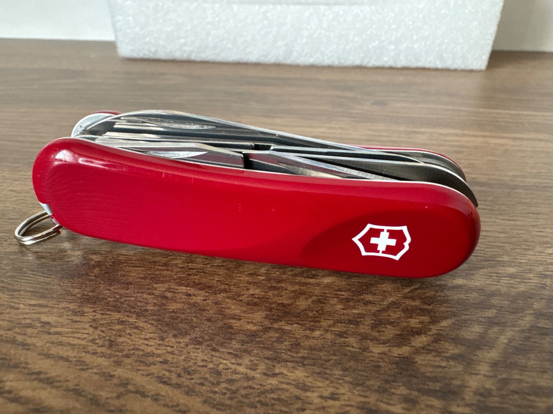 Victorinox Couteaux de poche: VICTORINOX - Evolution S17 - Sackmesser – D'occasion à Andwil SG par Rainboli 8