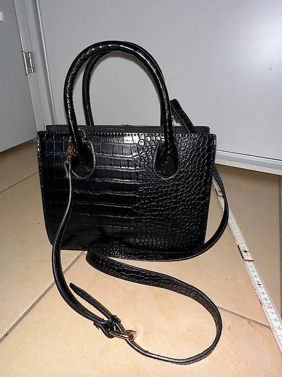 Sacs femmes: Even&Odd Umhänge- / Handtasche – D'occasion à Schlieren par S_Dragon 3