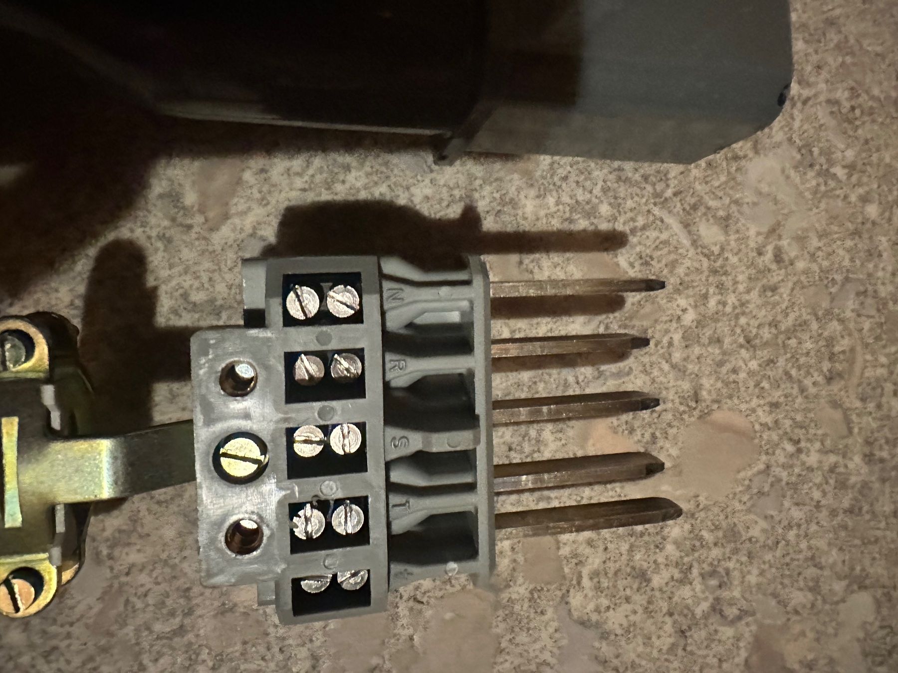 Spine: Stecker J 40 5 Polig CMC – Usato da Huttwil venduto da Bolpa 6