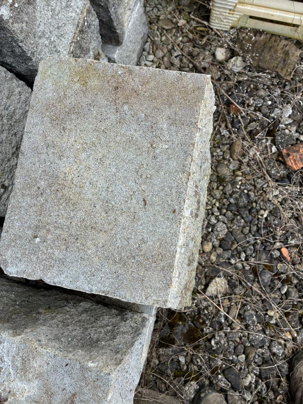 Steine & Dachziegeln: Mauersteine – Gebraucht aus Scheuren von alroth 1