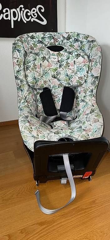 Seggiolini per auto: Britax Römer Swingfix i-Size  – Usato da Rorschacherberg venduto da Venuise