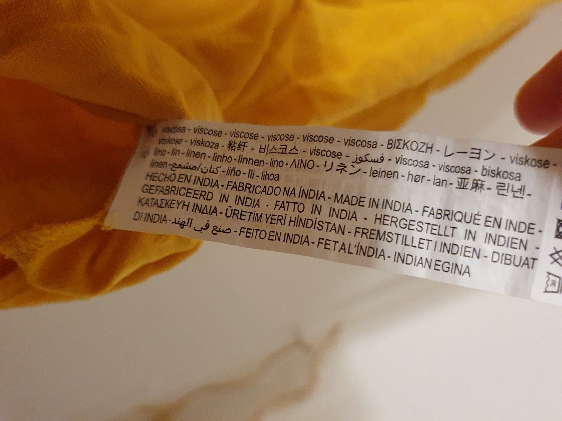 Bershka T-Shirts: Bershka Shirt Gr. Xs – Gebraucht aus Thalwil von Coco2025 2