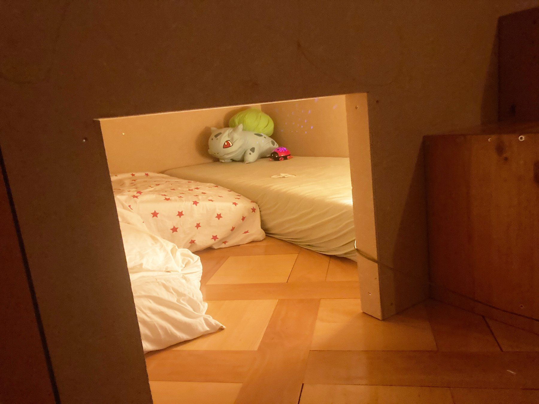 Letti: Selbst gebautes Hochbett – Usato da Zürich venduto da aredhelfingolfin 3