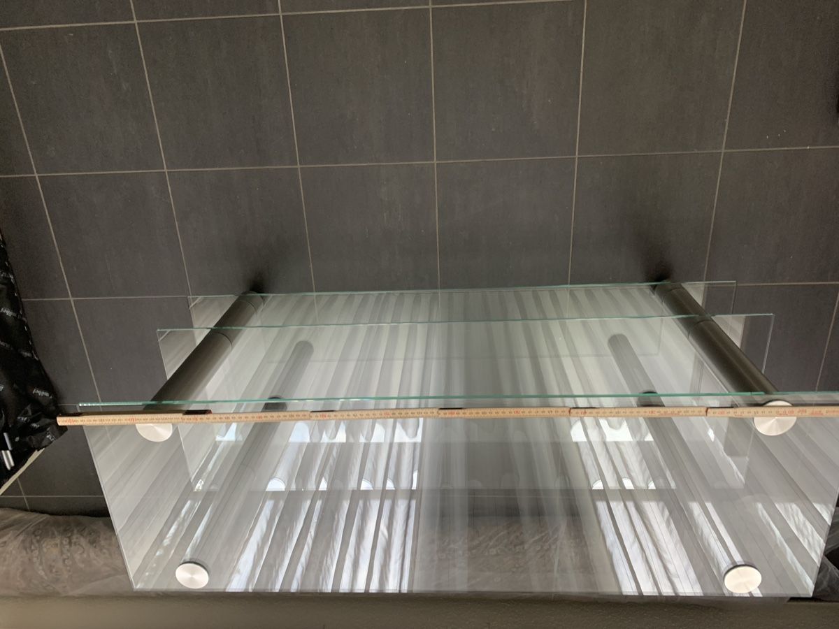 TV Möbel: TV Glas Tich mit 3. Tablet – Gebraucht aus Suhr von polaris4x4 2