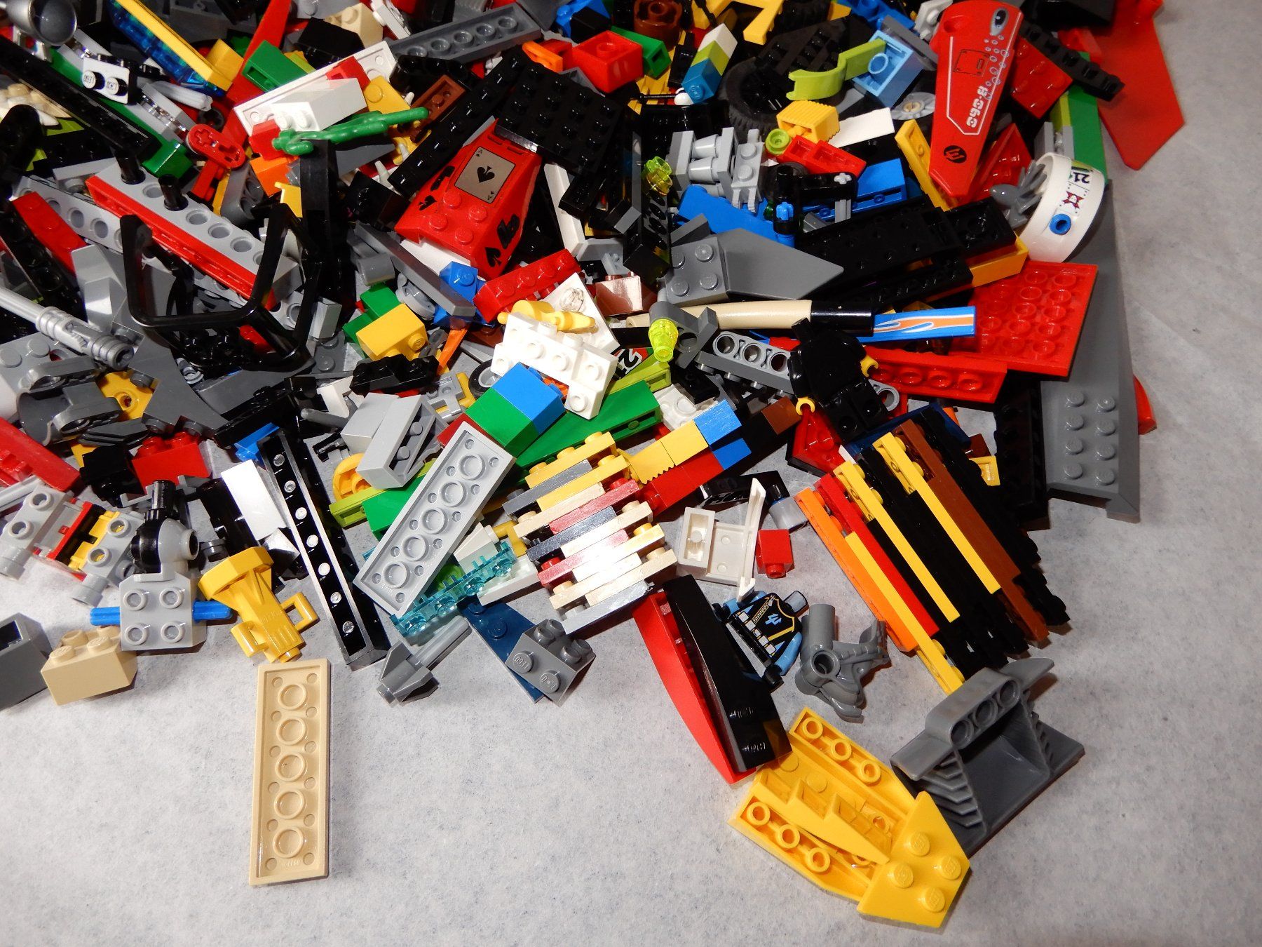 Lego Jeux de construction: LEGO TECHNIC, 1,5 Kilo – D'occasion à Senèdes par tintinette43 6