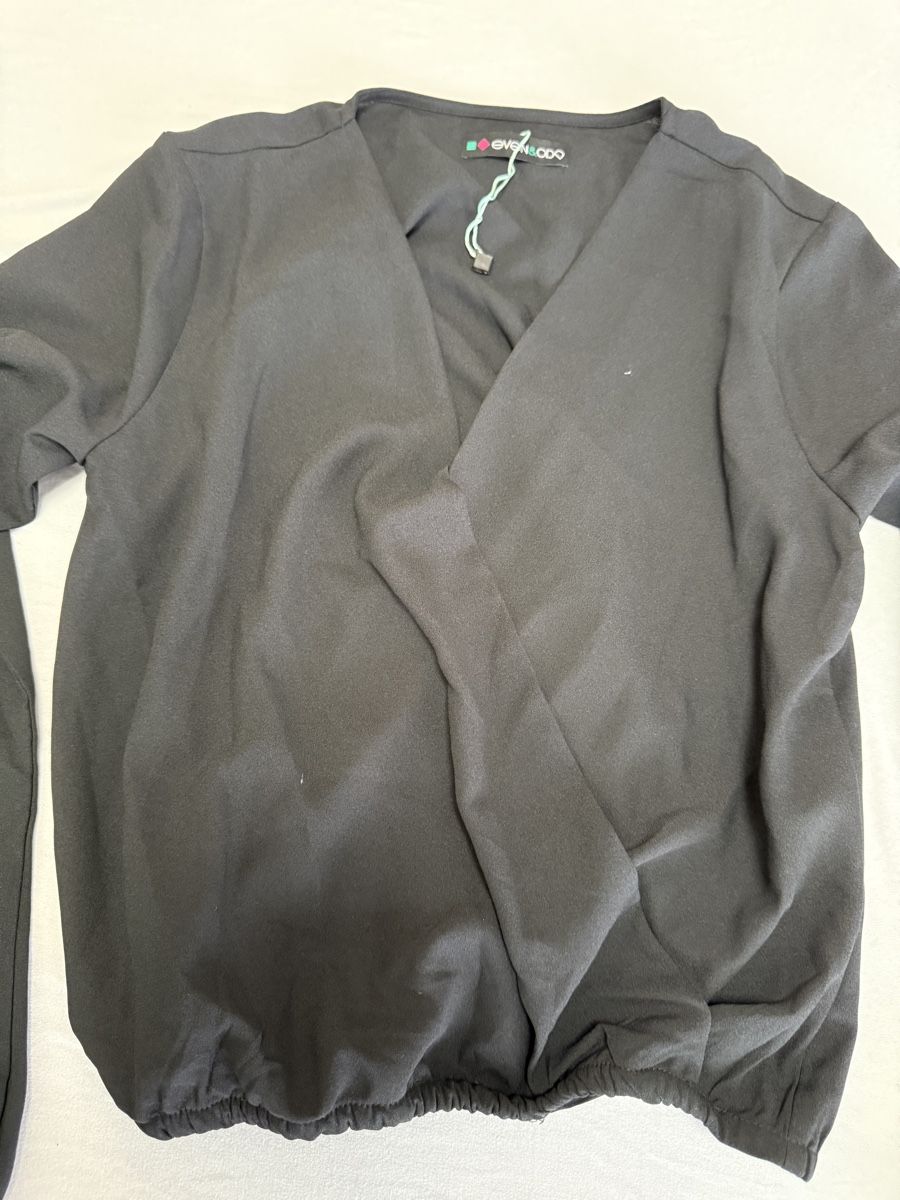 Camicette: Schwarze Wickelbluse Gr. 34 – Nuovo (secondo la descrizione) da Winterthur venduto da fij_f65r 2