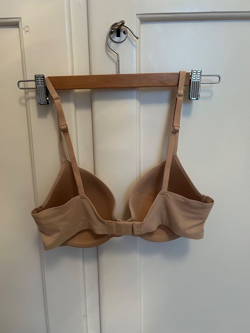 Calvin Klein Sonstige Unterwäsche: Hellbrauner BH von Calvin Klein – Neu (gemäss Beschreibung) aus Zürich von pgr_9pzn 1