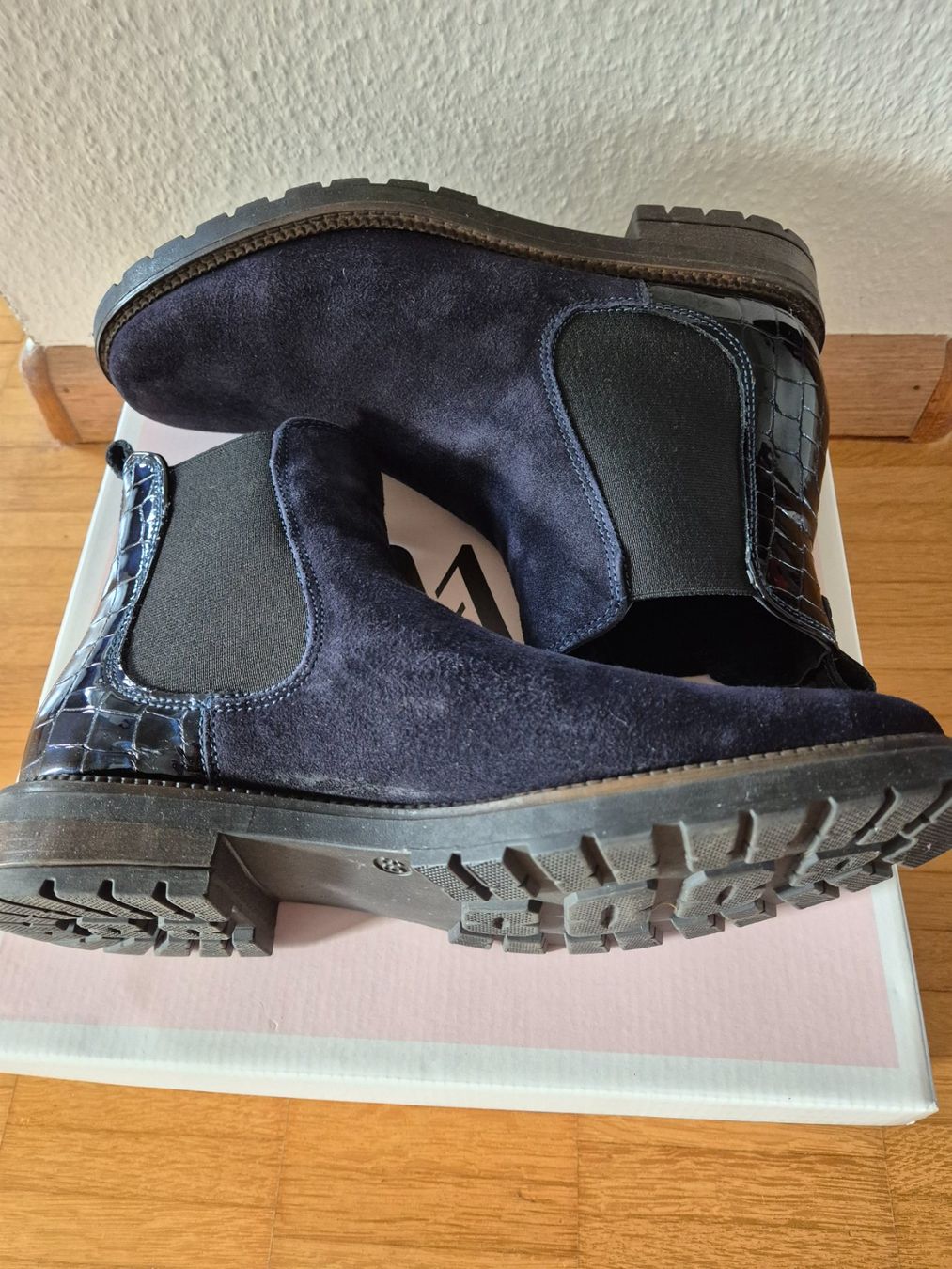 Scarpe da donna: Chelsea Boots, Gr. 39 – Nuovo (secondo la descrizione) da Muttenz venduto da Subito11 2