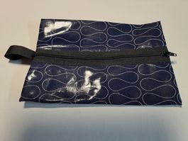 Täschli aus Wachstuchstoff