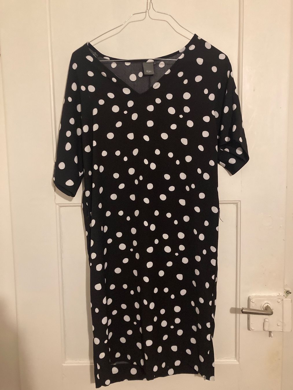 Kleider: Tolles gepunktetes Kleid – Gebraucht aus Bern von mymo01