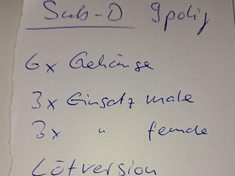 Spine: Sub -D Stecker 9 pol – Nuovo (secondo la descrizione) da Sargans venduto da Bomp