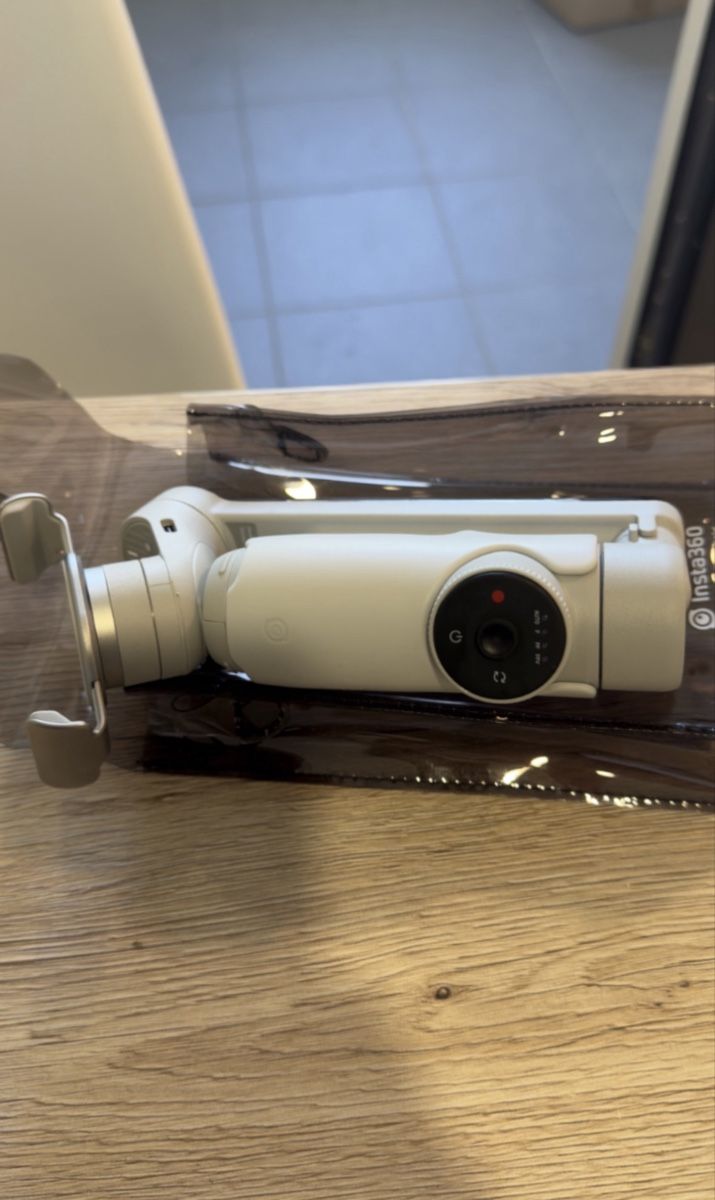 Insta360 Halterungen: Insta360 Flow  – Gebraucht aus Senarclens von nog_m7qw 1