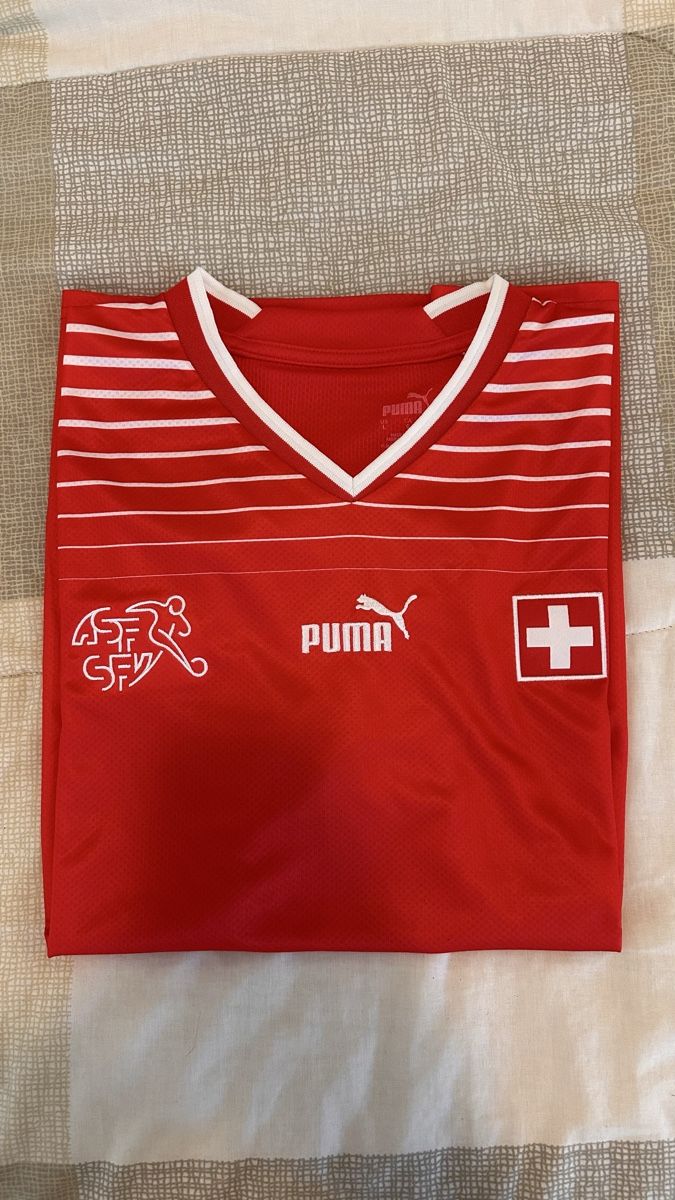 Puma Canottiere & Pantaloni: Switzerland Jersey 2024/2025 – Nuovo (secondo la descrizione) da Oberrieden venduto da jon_5cl2