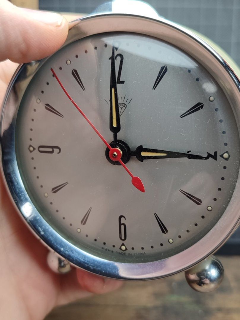 Wecker: Wunderschöner alter Wecker Nr 86m Made in  China – Gebraucht aus Gelterkinden von MYSTOREFORYOU4460 1