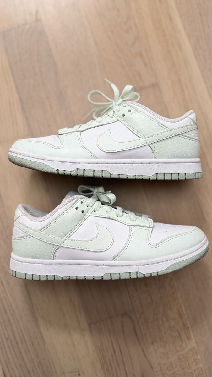 Nike Chaussures hommes: Nike Dunk Low – D'occasion à Paudex par Its_sorayadasilva