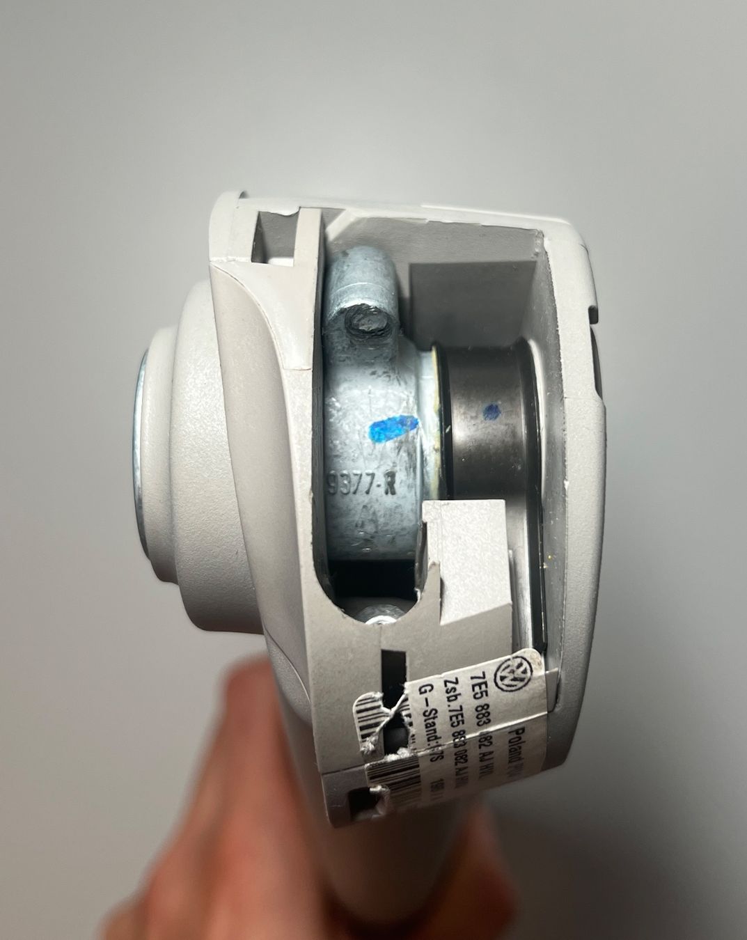 VW Alle Autoersatzteile: VW T5/T6 Armlehne – Defekt aus Truttikon von lev_pm11 3
