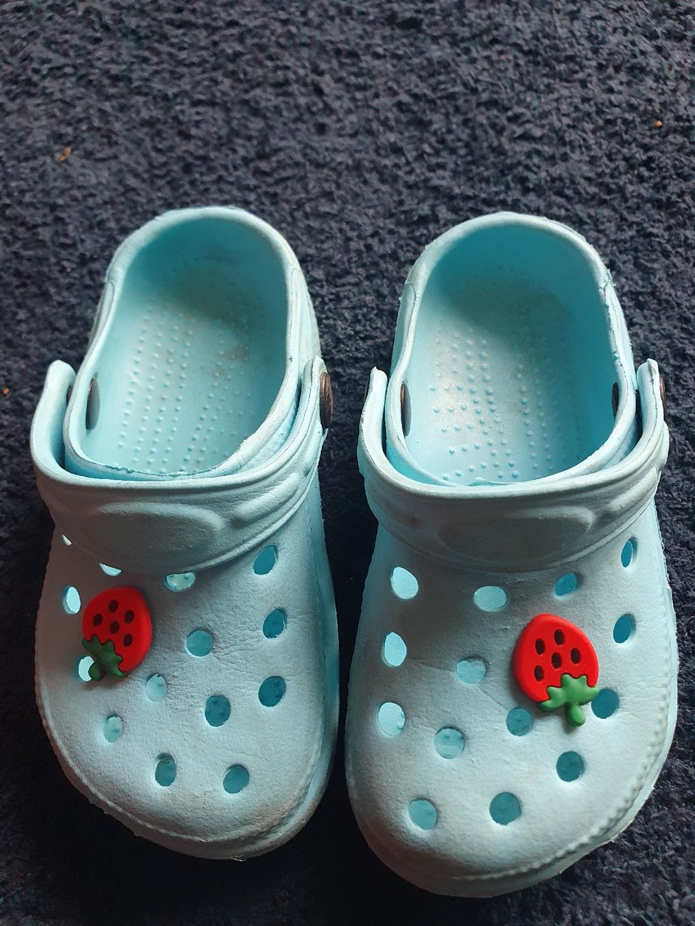 Scarpe per ragazzi: Gartenschuhe, hellblau Grösse 24 – Usato da Zürich venduto da cha_bfl5