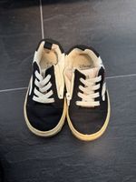 Zara Sneakers Gr. 22