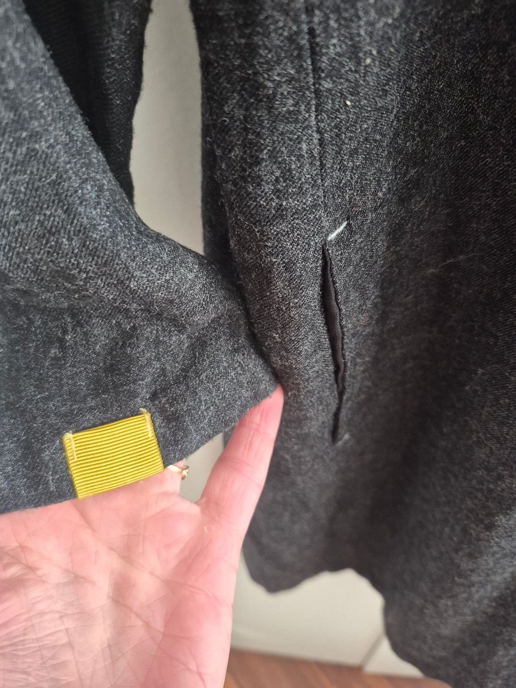 Zara Vestiti: Zara Basic Kleid, Grösse L, Anthrazit - Must-have Zara Teil – Usato da Zürich venduto da Korallenfisch 2